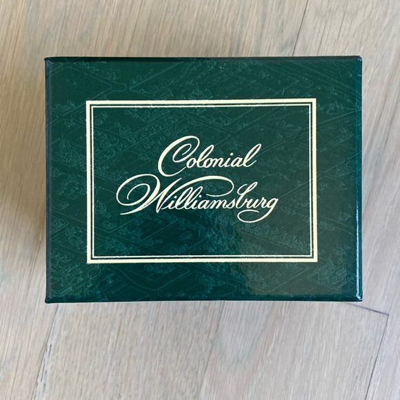 Williamsburg Cooper Making Wooden Barrel - Lang and Wise - Picture 6 of 10